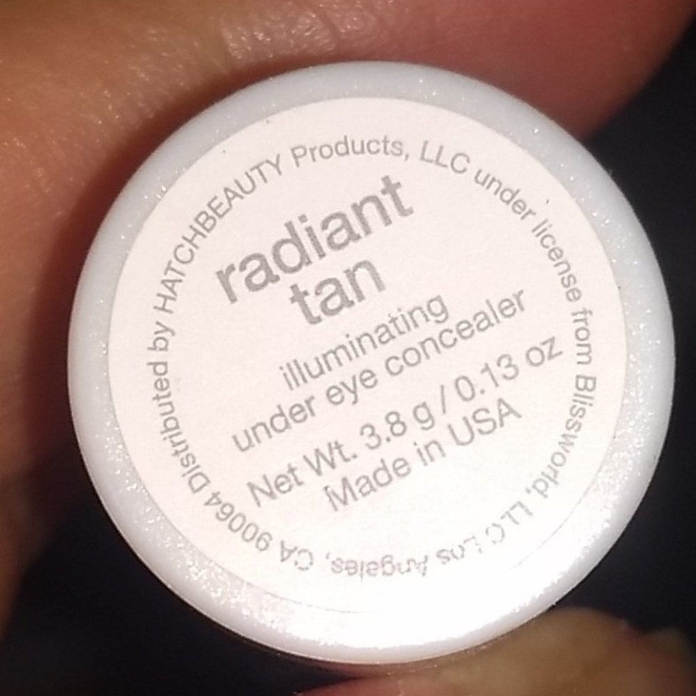 Bliss Illuminating Under eye concealer - Radiant Tan